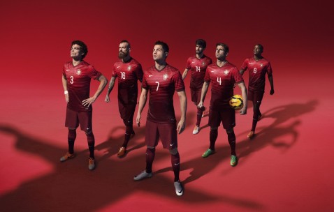 爱游戏入口-网球赛场焦点！意大利队对阵荷兰队，压哨绝杀，引爆全场观众欢呼